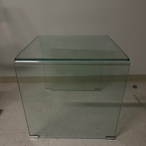 coffee table, dining table - Picture 1 of 3